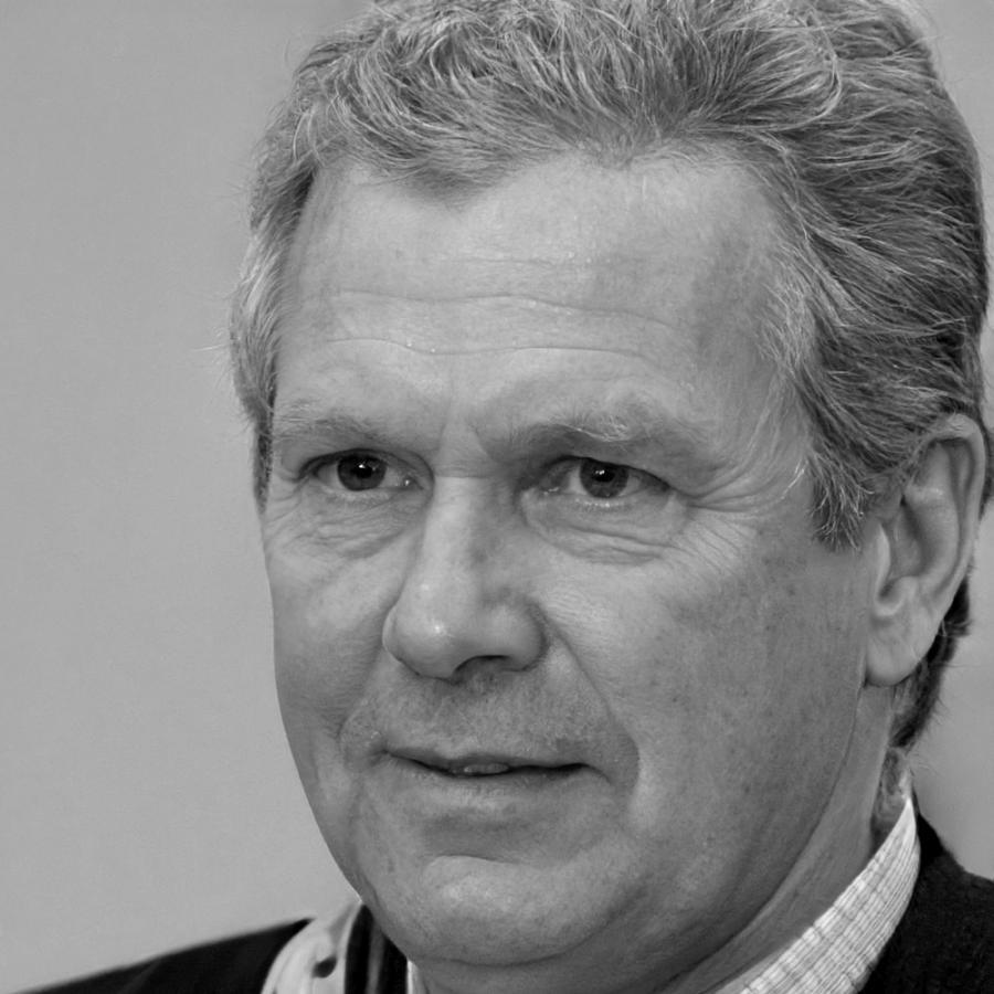 Instructor Dmitri Volkov